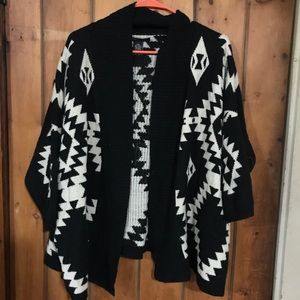 EUC bcbg Maxazria cardigan/sweater Aztec print